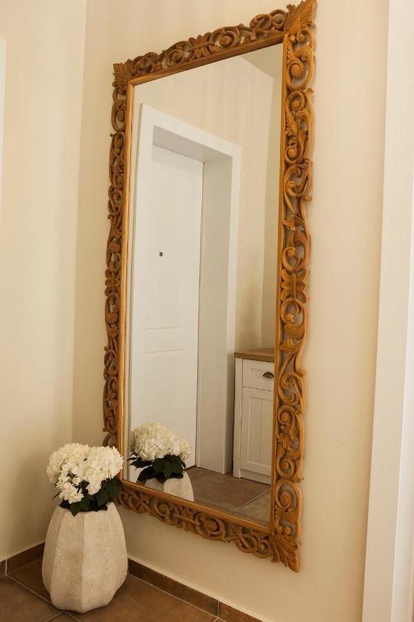 Lovely 1St Fl. Apt, With Balcony In Pagrati 雅典 外观 照片