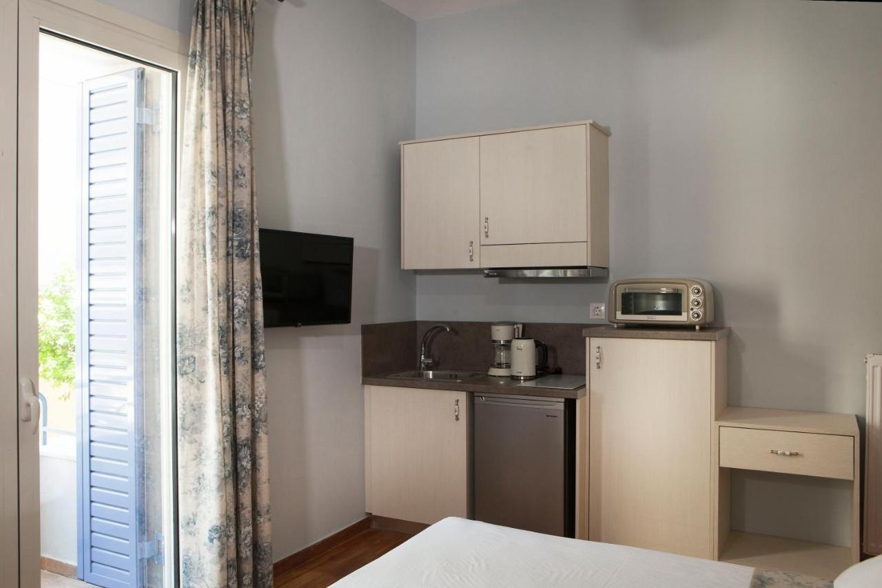 Lovely 1St Fl. Apt, With Balcony In Pagrati 雅典 外观 照片